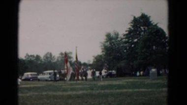 izci kampında bayraklı