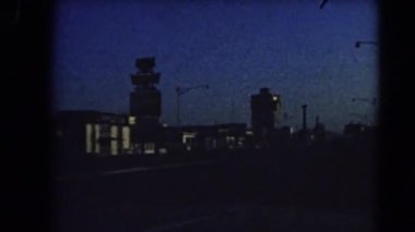 Sabah erken görünümünü sokak gözlemleyerek