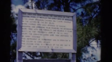 Metin ile ahşap tabela