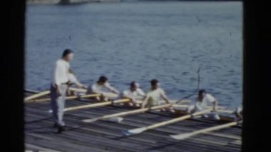 tekne sahip erkekler egzersiz