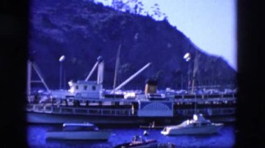 Feribot çaprazlanarak su 