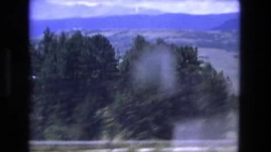 dağlarda zevk otoyol düşürüyorlardı