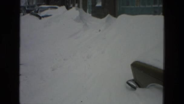 白雪覆盖的街道 — 图库视频影像