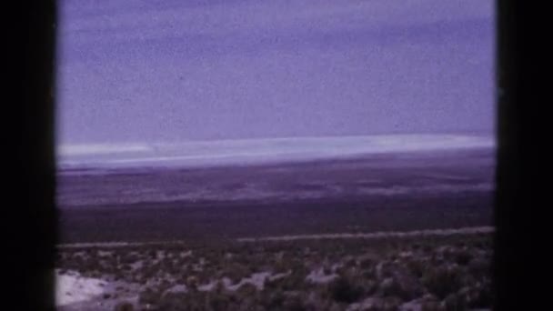 Blick auf Wüste und Feld — Stockvideo