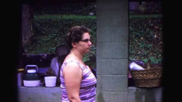 A woman outdoor at a picnic — Stock Video