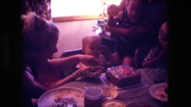 Fête bébé premier anniversaire — Video