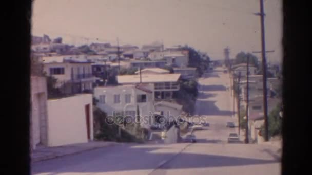 Downhill street with cars — Stock Video