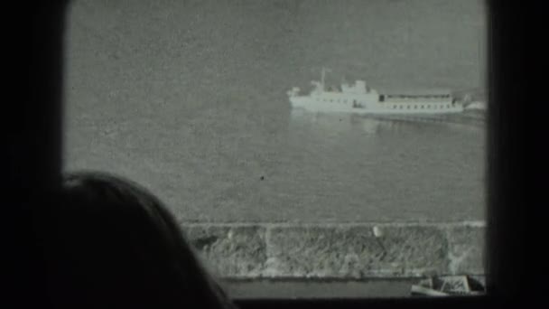 水の上の船 — ストック動画