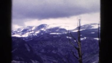 Manzaralı tepeler ve dağlar