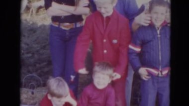 Çocuklar ve gençler dalga geçmeyi 