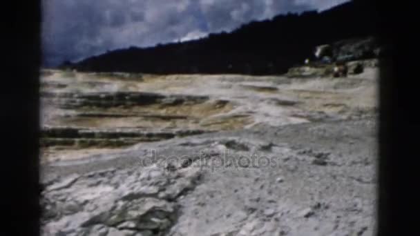 Paisaje vista del suelo rocoso seco — Vídeo de stock