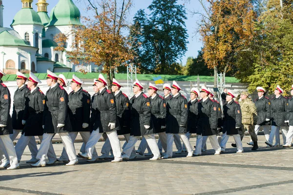 Kadétok Szuvorov Katonai Iskola Eskü Ukrajna Elnöke Kijev Ukrajna 2016 — Stock Fotó