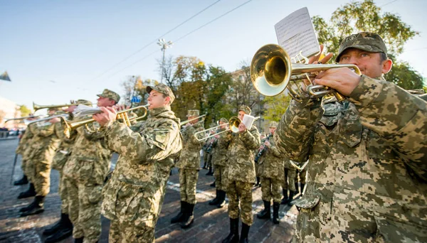 Військова Група Формі Грає Музику Параді Київ Україна 2016 — стокове фото