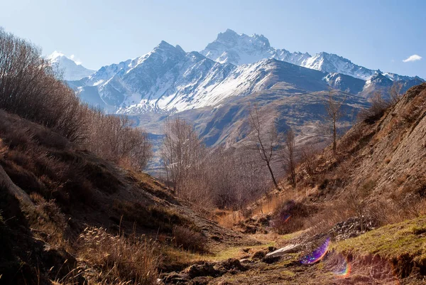 Mountain landscape on sunny day, stock photo — Stock Photo, Image