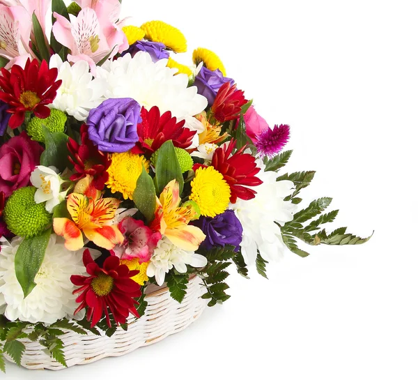 Bouquet di sfondo in un cesto con colori freschi e brillanti — Foto Stock