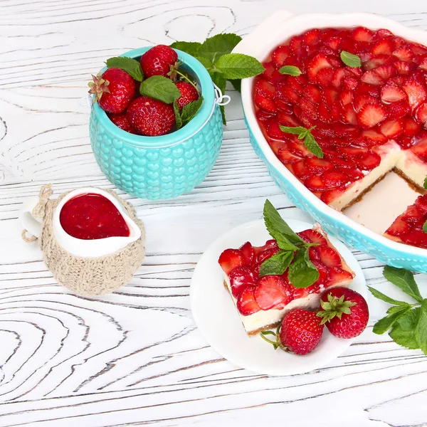 Cheesecake aux fraises — Photo