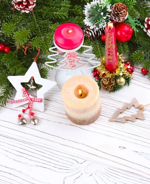 Fond Noël Avec Une Bougie Des Jouets Noël Sur Arbre — Photo