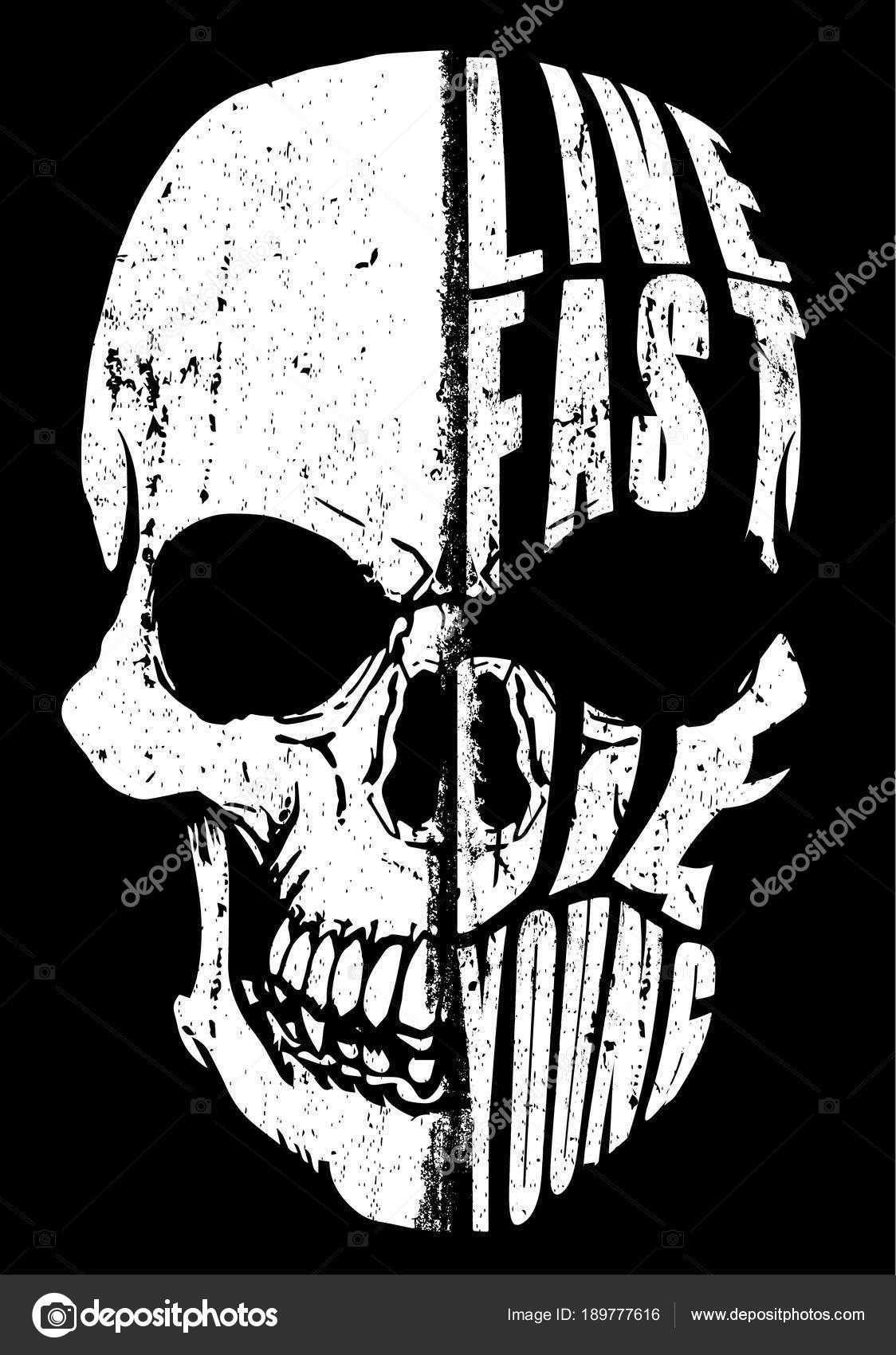 skull tee