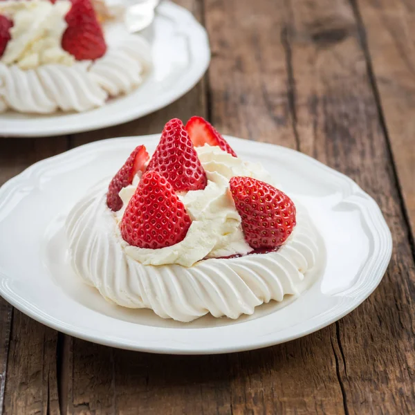 Mini Pavlova Meringue Cake with Fresh Strawberries