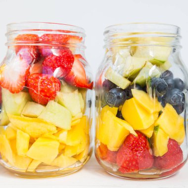 Meyve ve Berry salata kavanoz