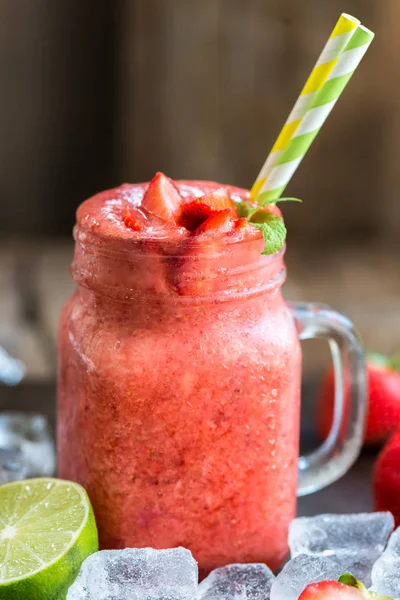 Ev yapımı taze yaz sulu