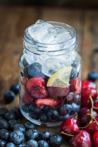 Hausgemachte frische Sommer matschig — Stockfoto