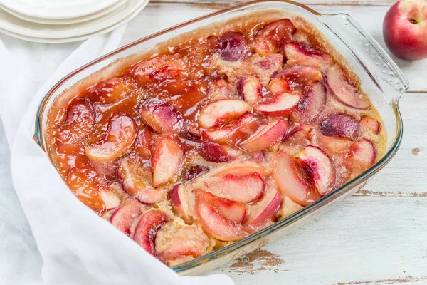 Ev yapımı kuru soğan pasta bir cam form