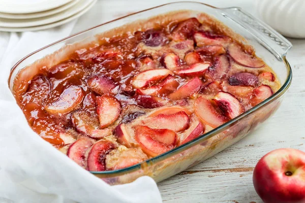 Ev yapımı kuru soğan pasta bir cam form