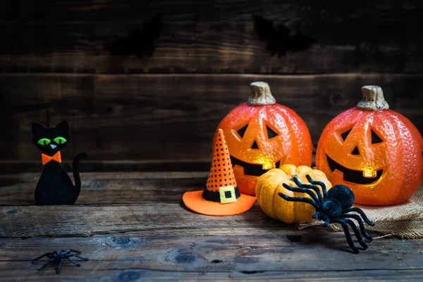 Cadılar Bayramı aksesuarlar gibi Kabak kafa, örümcekler, şapka ve ca