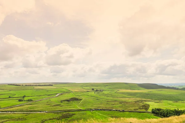 Castleton ve Peak District Natio Edale yakınlarındaki Mam Tor tepe
