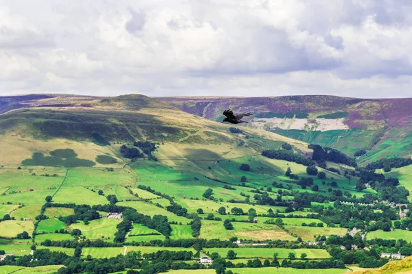 Castleton ve Peak District Natio Edale yakınlarındaki Mam Tor tepe