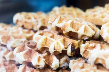 Bol Belçika Wafles ile Noel Gıda Pazarı