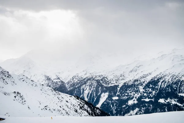 Vacker Utsikt Över Dalen Skidorten Schweiziska Alperna Nära Restaurang Dahu — Stockfoto