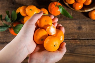 Lezzetli ve güzel küçük mandalina