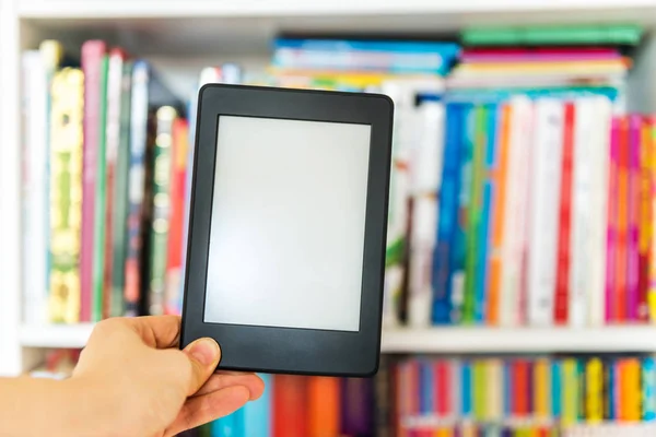 Ebook o tableta digital de lectura — Foto de Stock