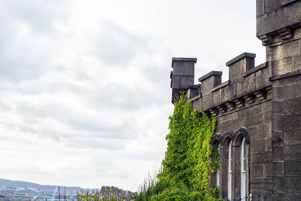 Τμήμα του τείχους του κάστρου σε Εδιμβούργο, Σκωτία — Φωτογραφία Αρχείου