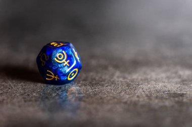 Astroloji zar gezegen Plüton simgesiyle