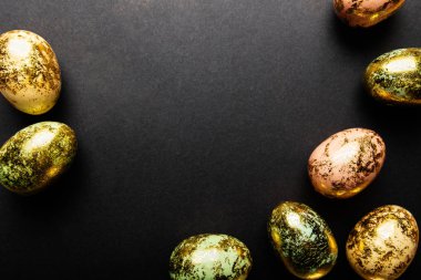 Doğal Altın Benekli Paskalya Yumurtaları