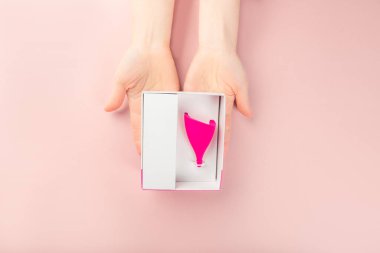 Kadınların kritik günleri için hijyen malzemeleri