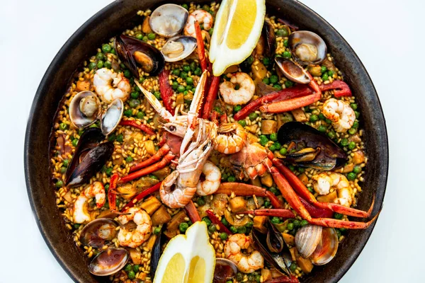 Paella ai frutti di mare nella padella — Foto Stock