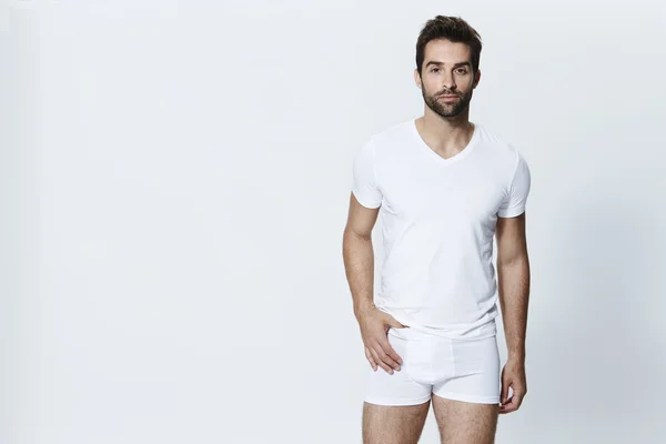 Beau homme en caleçon blanc — Photo