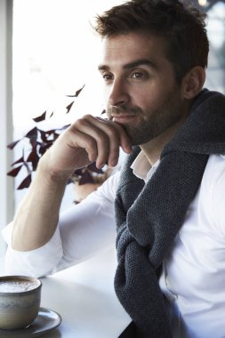 Kafede kahve hayal adam