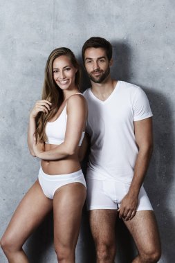 Beyaz iç çamaşırı güzel Çift