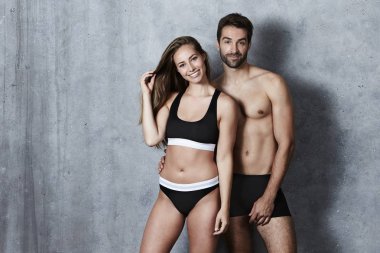 Güzel çift siyah iç çamaşırı 