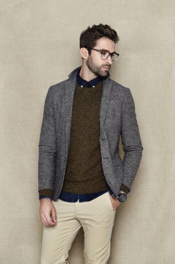 akıllı casual adam 