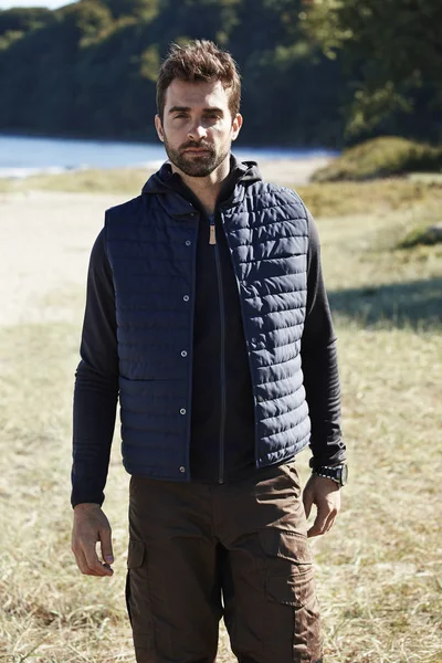 Stilig vandrare i Bodywarmer — Stockfoto