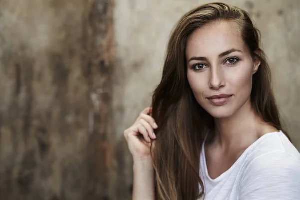 Brunette beautiful woman — Stock Photo, Image