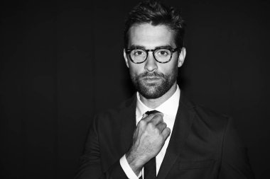 Adam ayarlama kravat