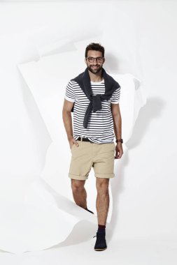 Beyaz kağıttan ortaya çıkan adam