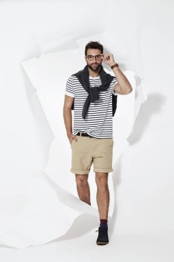 Adam gözlük ayarlama